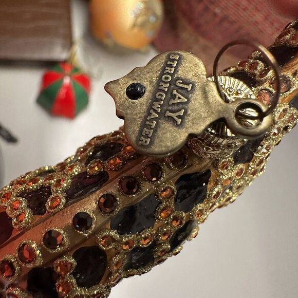 Jay Strongwater Standing Giraffe Ornament - Picture 8 of 11